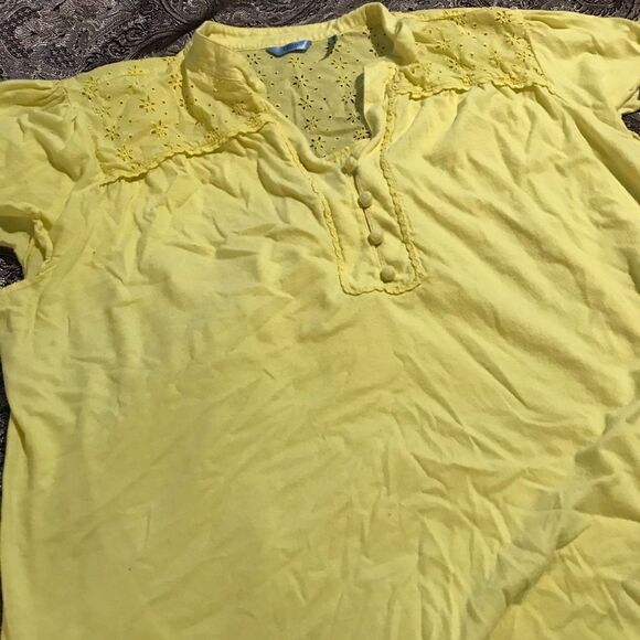 Izod side 1X yellow with lace accents top excellent condition - Picture 1 of 1
